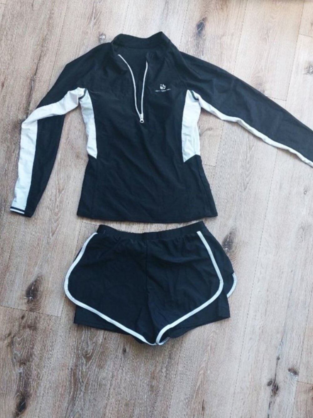 Women’s Long Sleeve Swimsuit